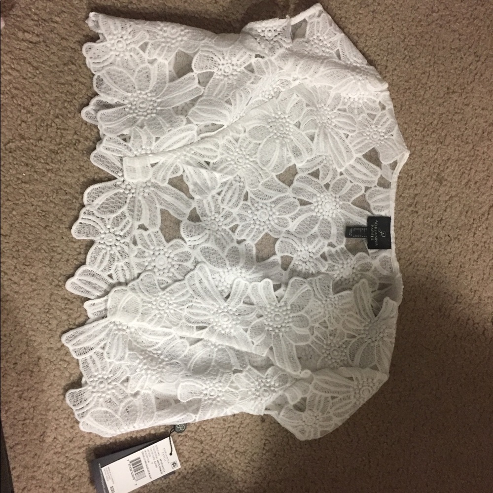 Adrianna Papell Shawl